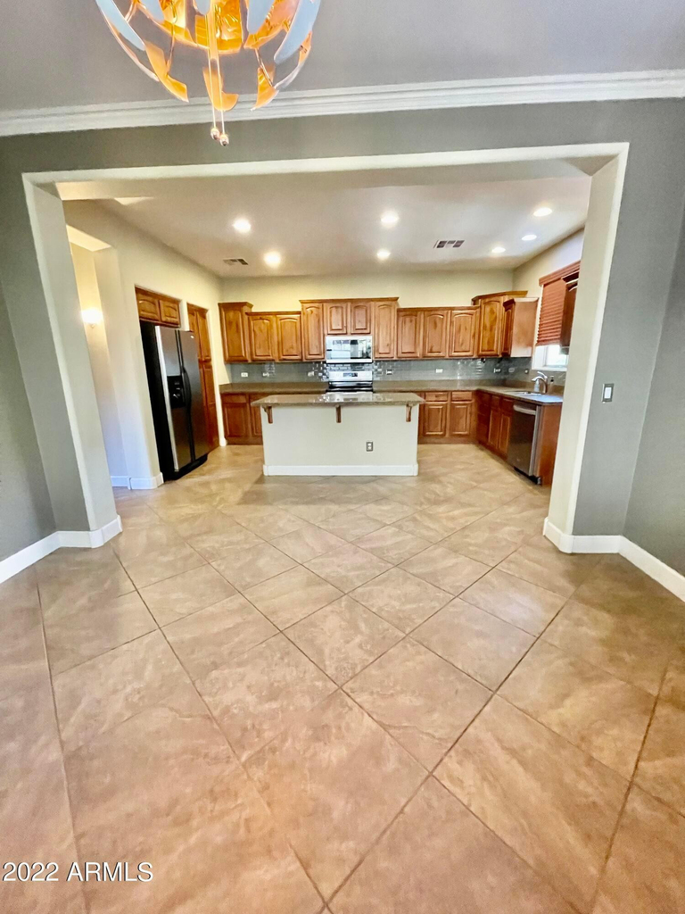 13586 N 152nd Drive - Photo 7