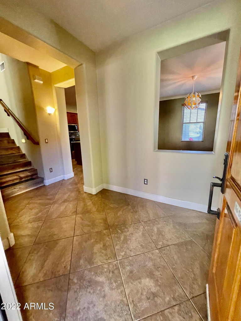 13586 N 152nd Drive - Photo 4