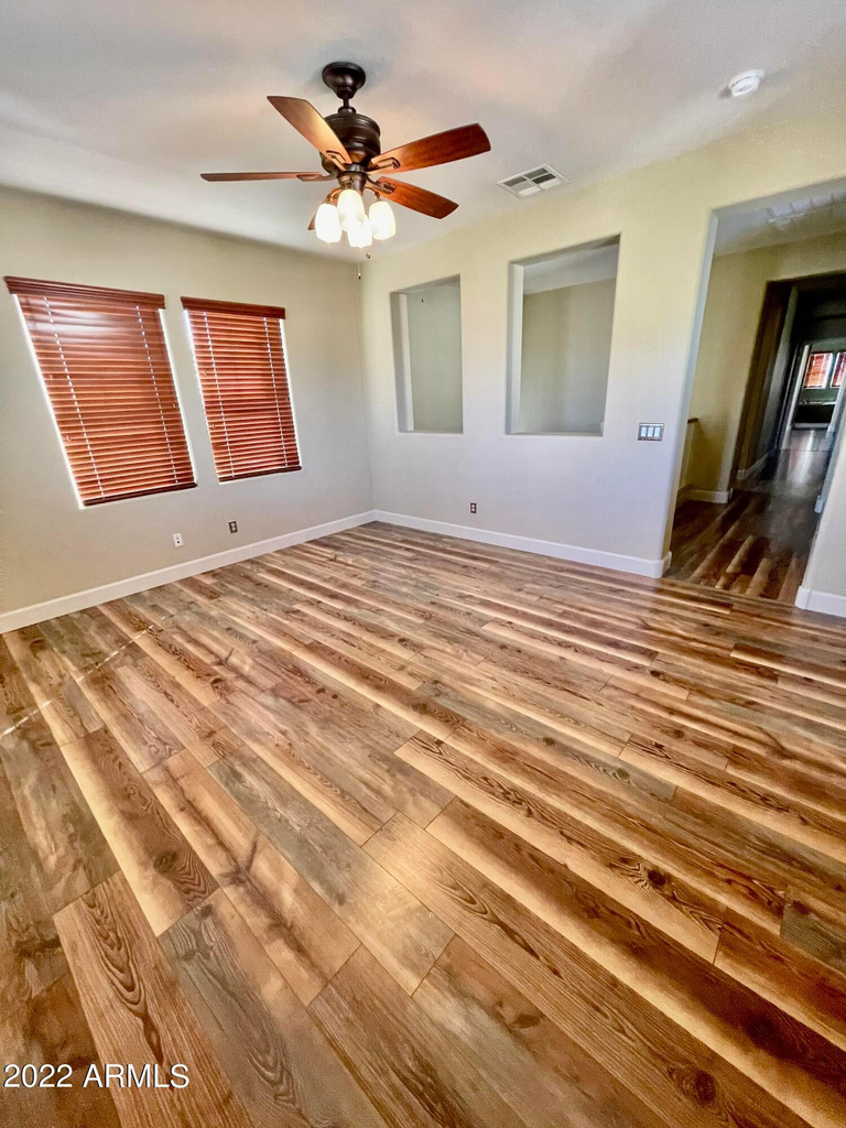 13586 N 152nd Drive - Photo 34