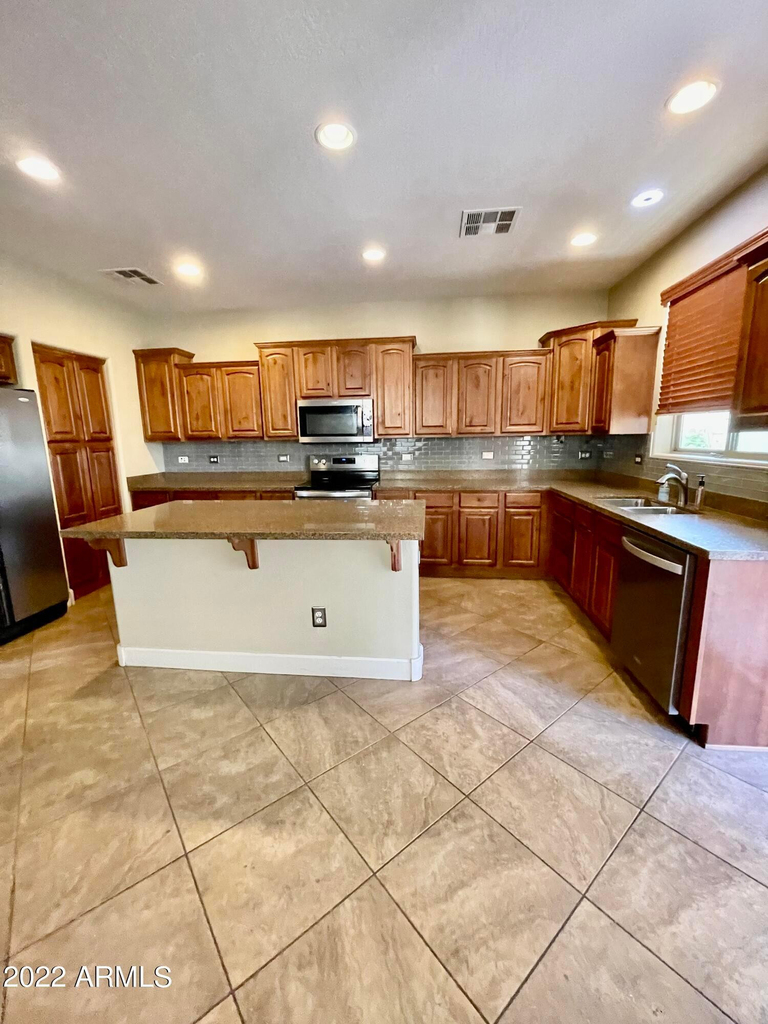 13586 N 152nd Drive - Photo 9