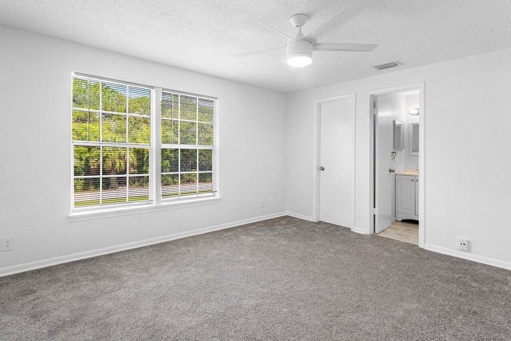 304 Georgian Park Drive - Photo 26