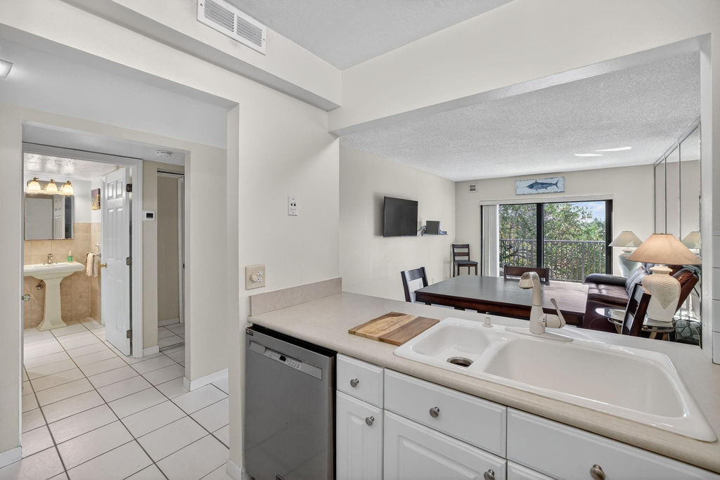 1000 River Reach Drive - Photo 22