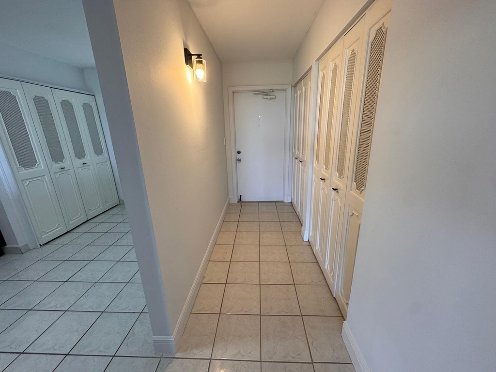 4570 Nw 18th Avenue - Photo 9