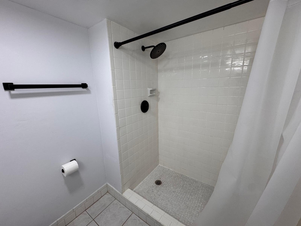 4570 Nw 18th Avenue - Photo 18