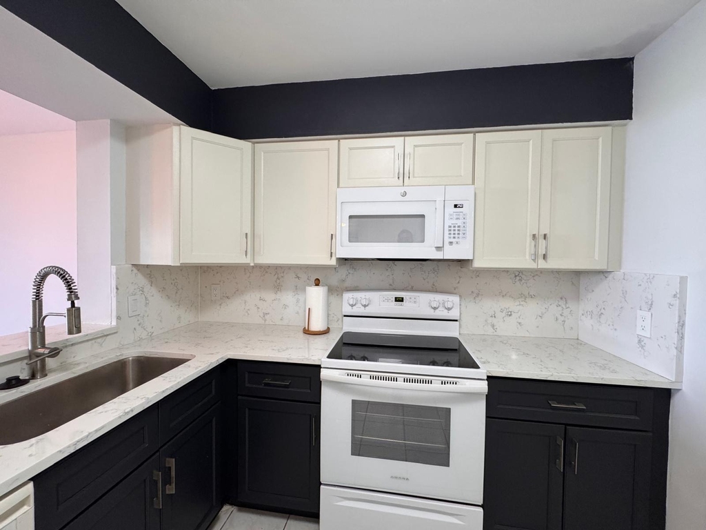 4570 Nw 18th Avenue - Photo 4