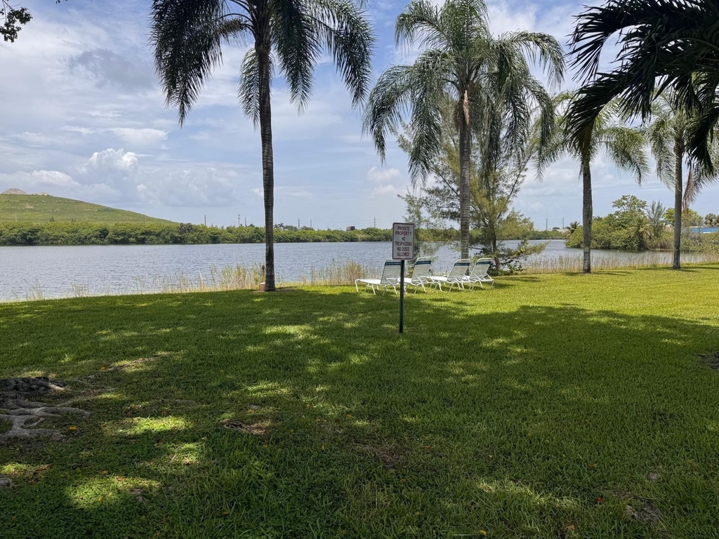 4570 Nw 18th Avenue - Photo 13