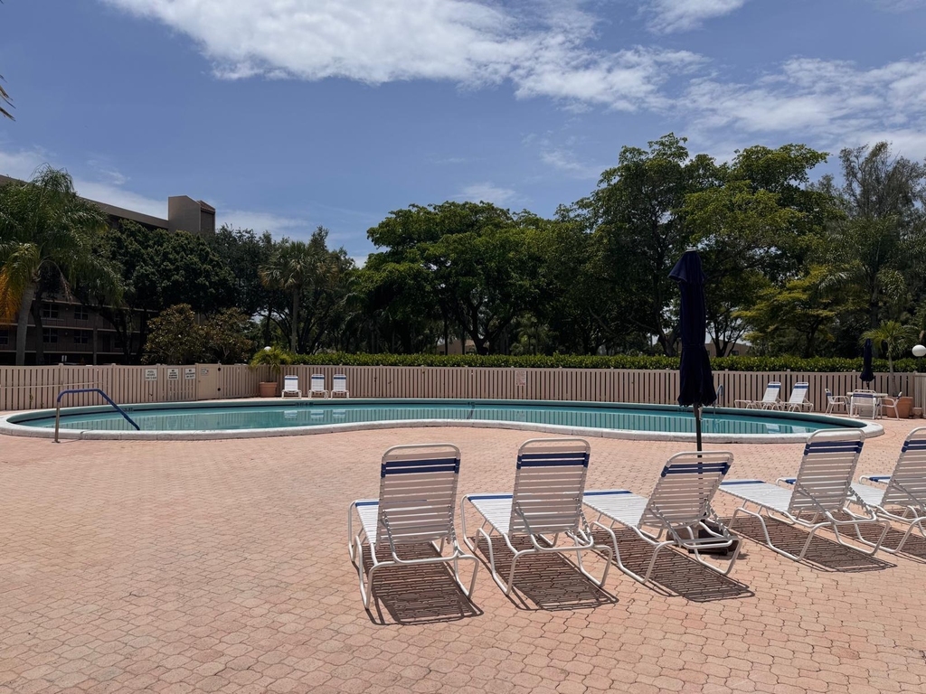 4570 Nw 18th Avenue - Photo 30