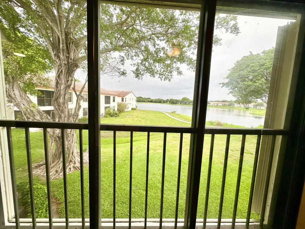 2800 Palmwood Terrace - Photo 23