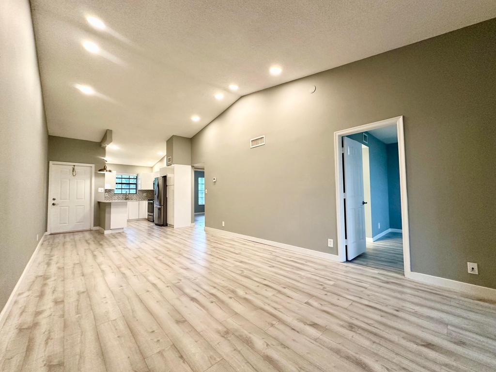 2800 Palmwood Terrace - Photo 6