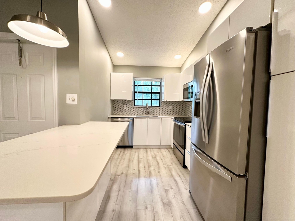 2800 Palmwood Terrace - Photo 3