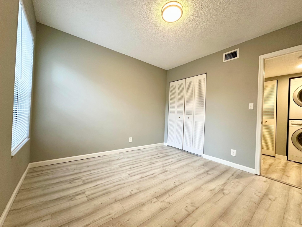 2800 Palmwood Terrace - Photo 11