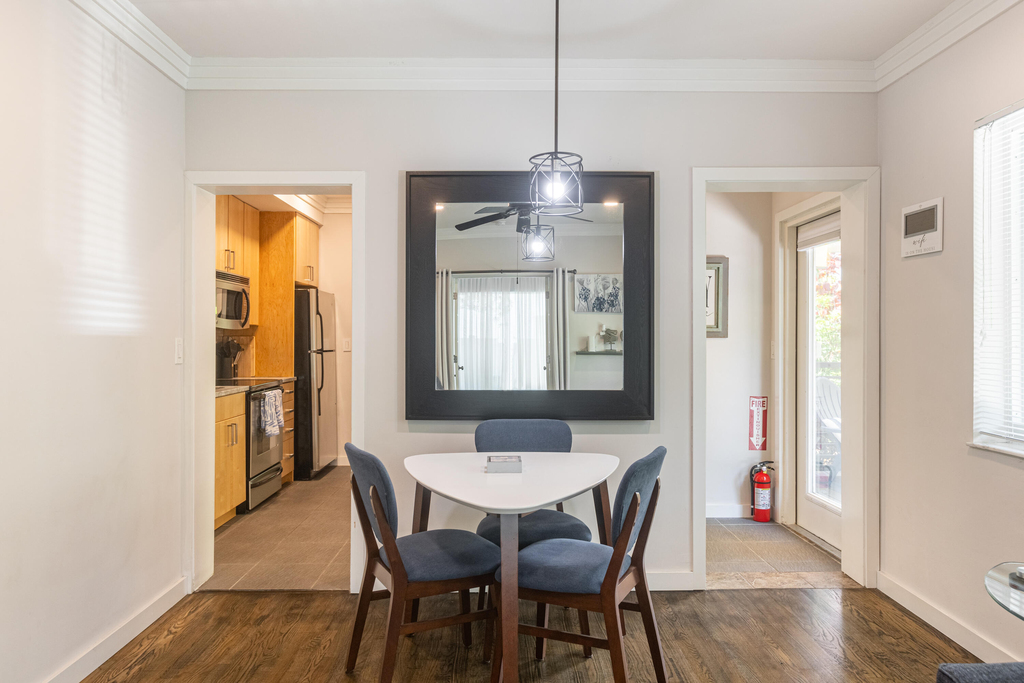 1620 Ne 8th Street - Photo 5