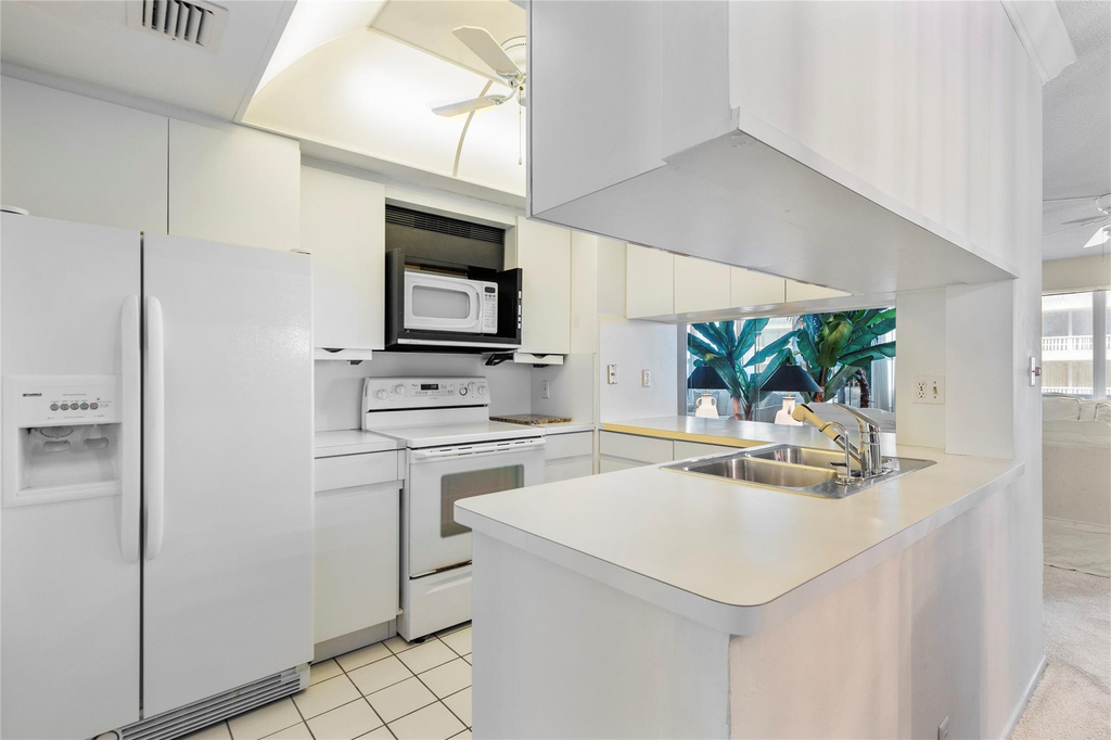 4010 Galt Ocean Drive - Photo 18
