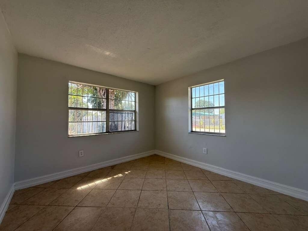 516 Nw 179th Street - Photo 7