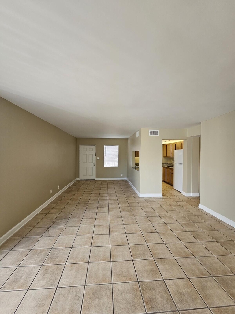 1750 N Congress Avenue - Photo 0