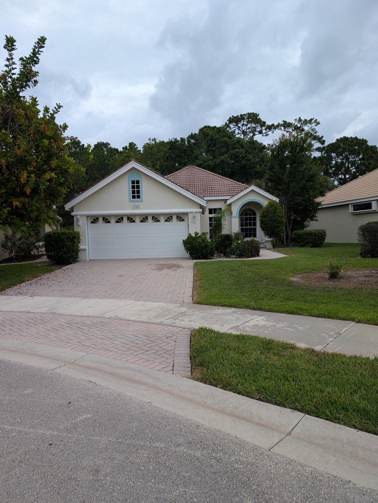 708 Sw Saint Vincent Cove - Photo 2