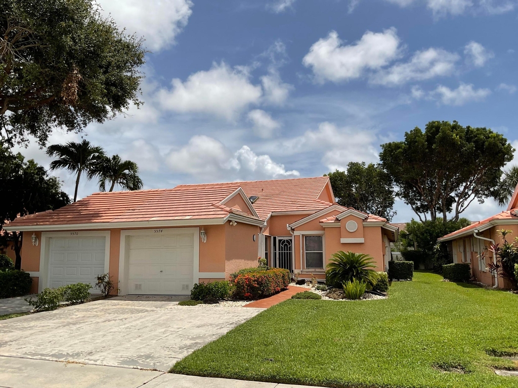 5574 Royal Lake Circle - Photo 4