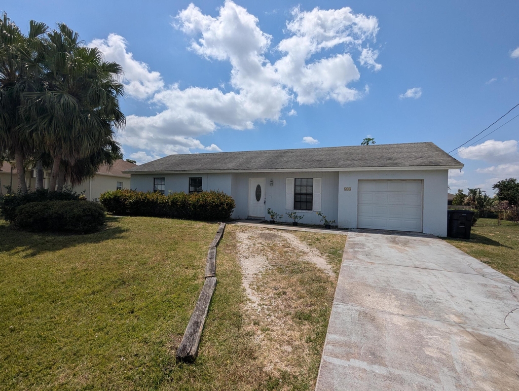 554 Sw Lakehurst Drive - Photo 0