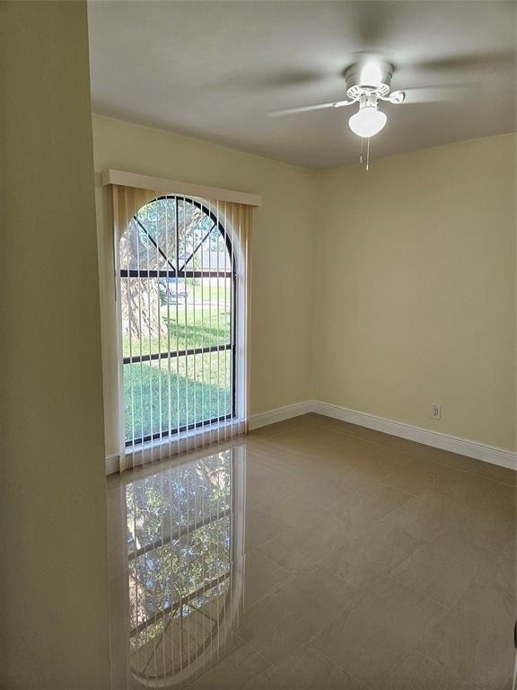 3110 Se Card Terrace - Photo 6