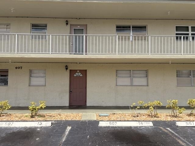 607 S State Rd 7 - Photo 3