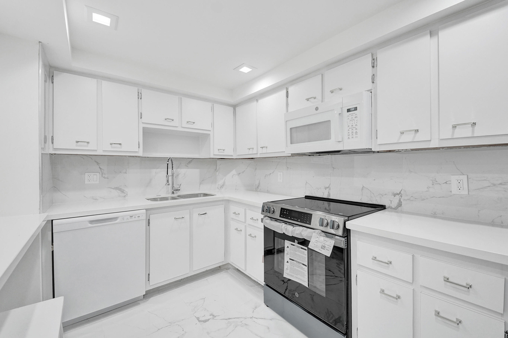 3800 N Hills Drive - Photo 4