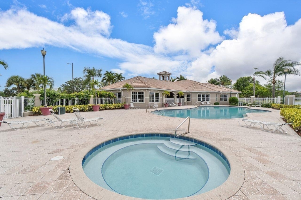 5011 Wiles Road - Photo 30