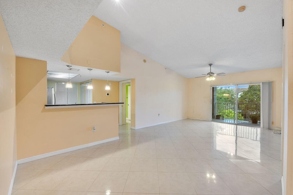 5011 Wiles Road - Photo 10