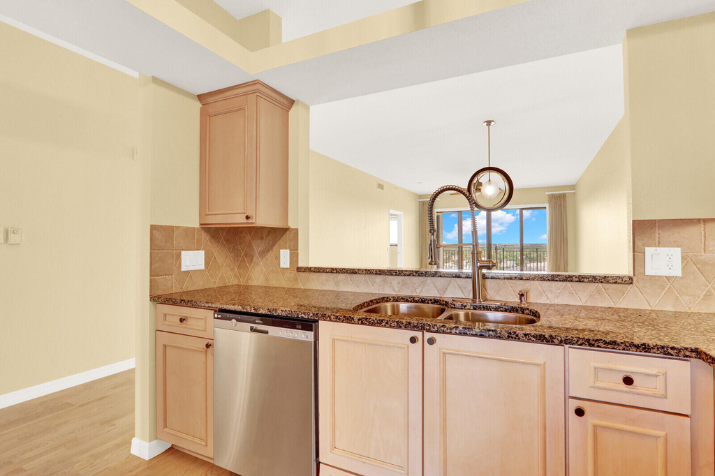 370 Golfview Road - Photo 15
