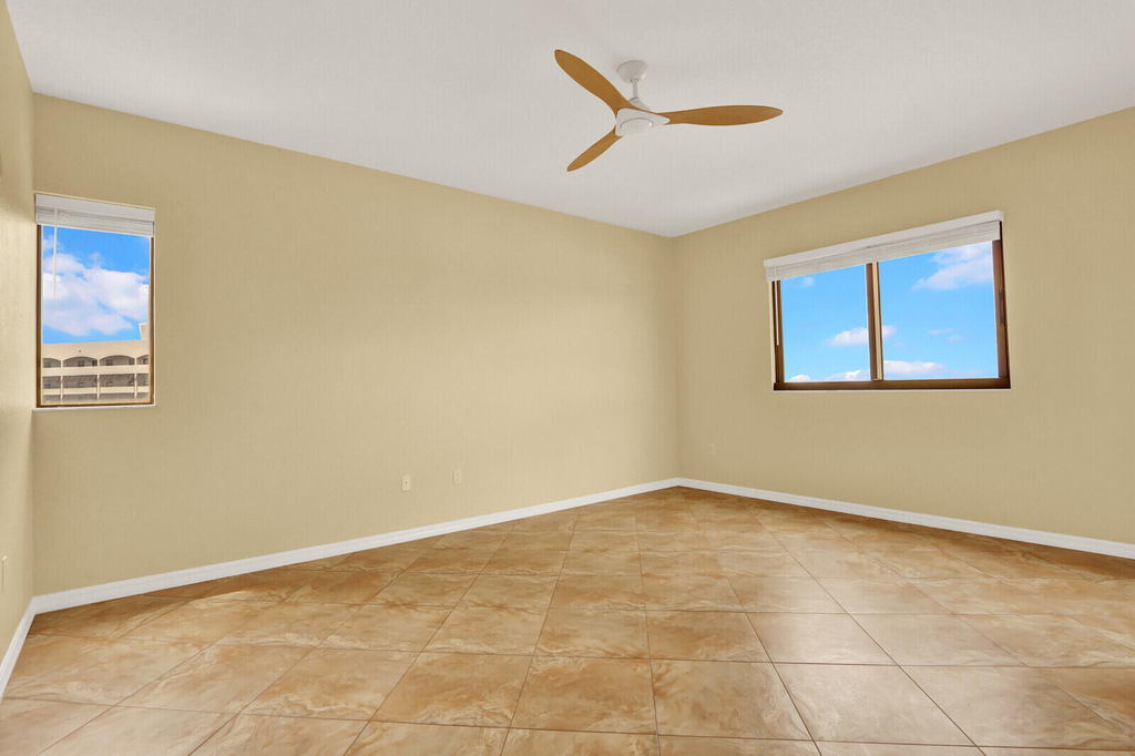 370 Golfview Road - Photo 21