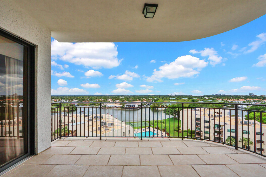 370 Golfview Road - Photo 32