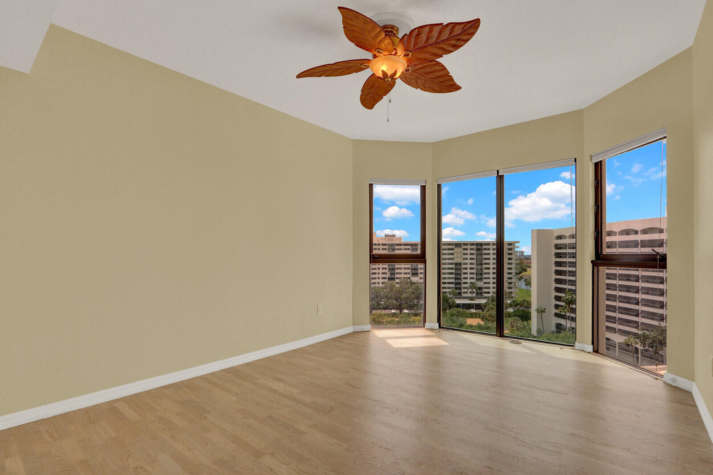 370 Golfview Road - Photo 3