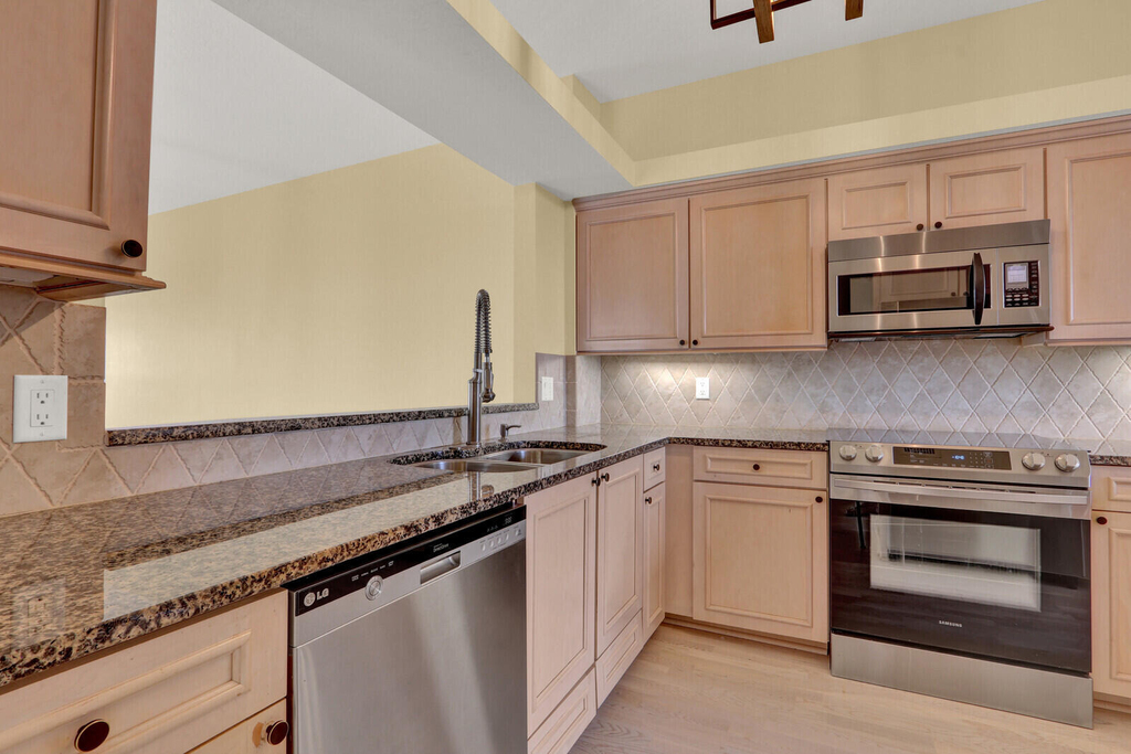 370 Golfview Road - Photo 13