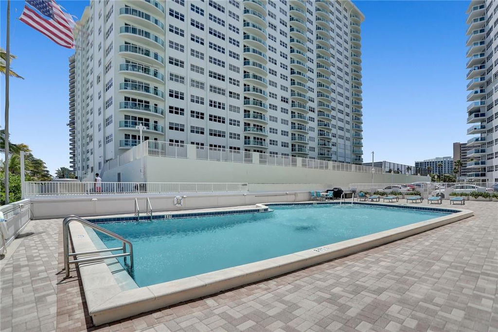3430 Galt Ocean Drive - Photo 35