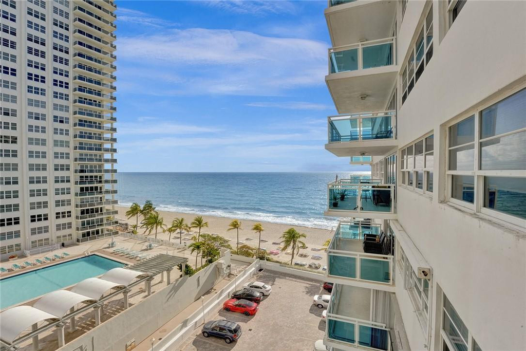 3430 Galt Ocean Drive - Photo 32