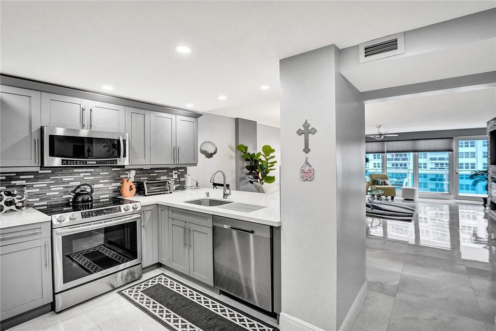3430 Galt Ocean Drive - Photo 15