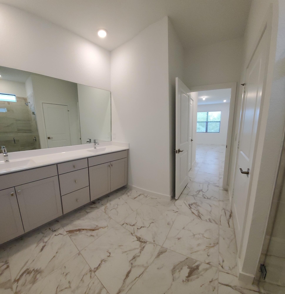 1949 Ne Ocean Dunes Drive - Photo 23