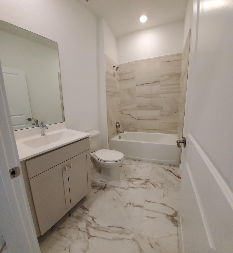 1949 Ne Ocean Dunes Drive - Photo 5