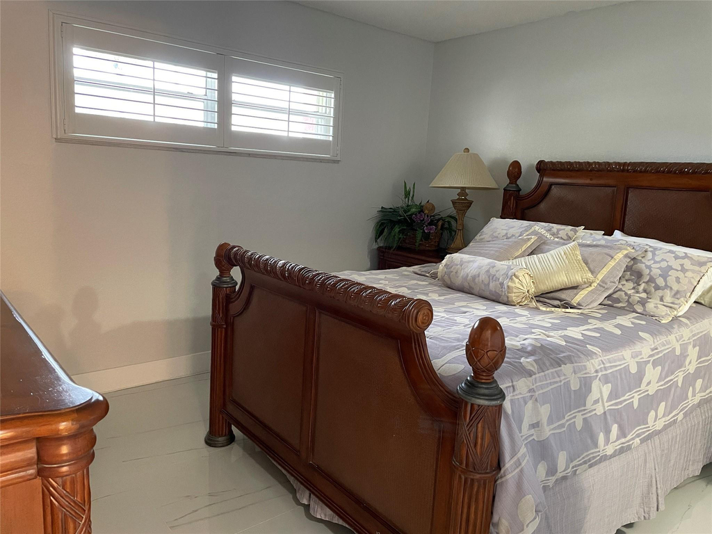 9420 S Hollybrook Lake Drive - Photo 12