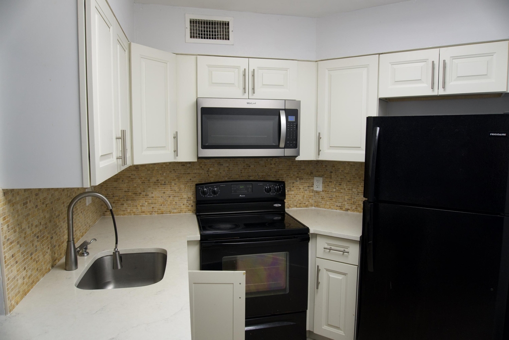 213 Lake Pointe Drive - Photo 5