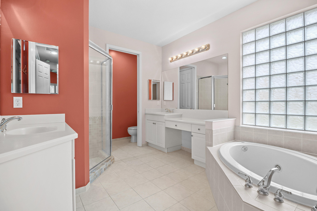 1196 Se Fleming Way - Photo 16