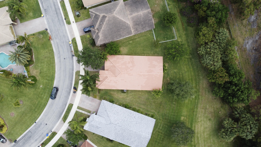 1196 Se Fleming Way - Photo 37