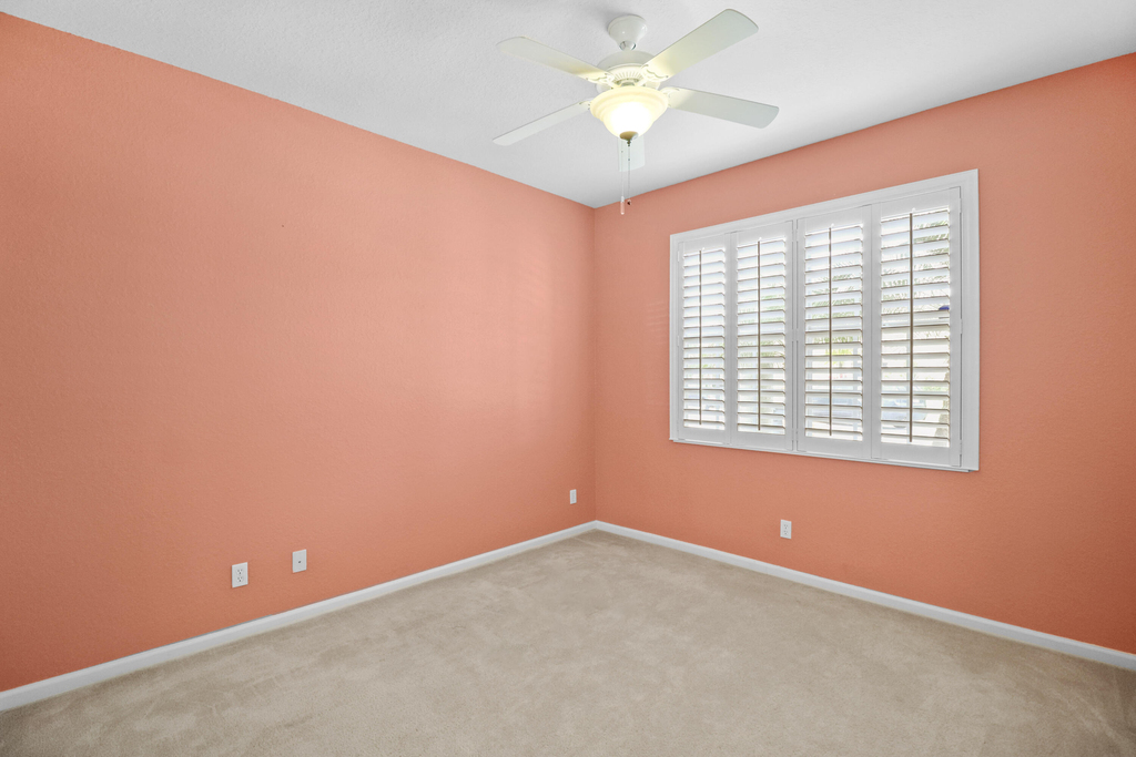1196 Se Fleming Way - Photo 25