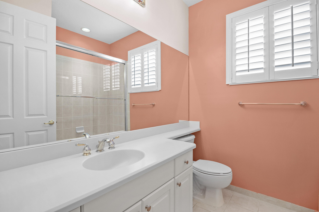 1196 Se Fleming Way - Photo 24