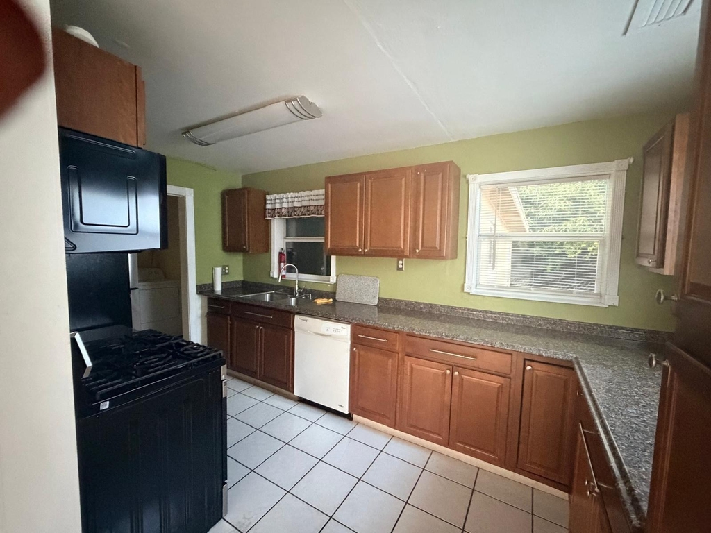 5755 Winfield Boulevard - Photo 0