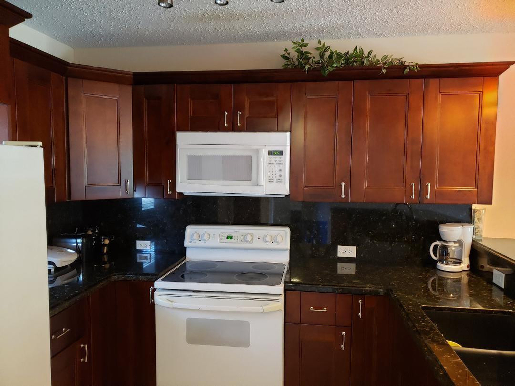 899 Se 2nd Avenue - Photo 2