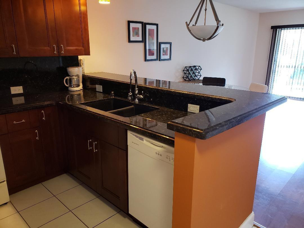 899 Se 2nd Avenue - Photo 23