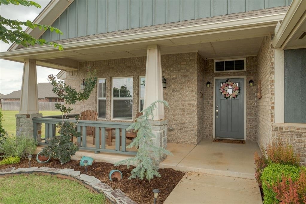 18500 Summer Grove Avenue - Photo 2