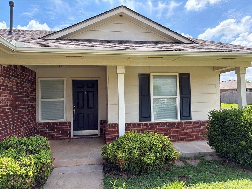2704 Fennel Road - Photo 2