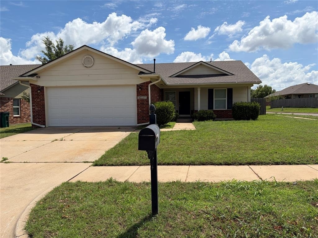 2704 Fennel Road - Photo 0