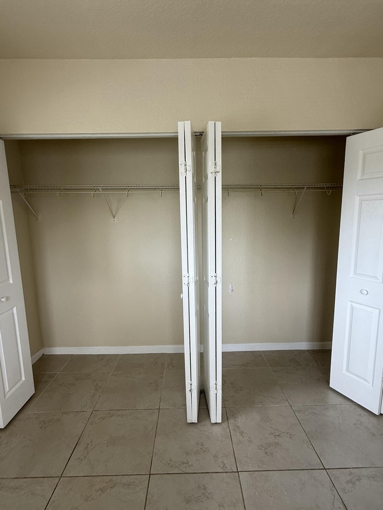 578 Ne 20th Street - Photo 13